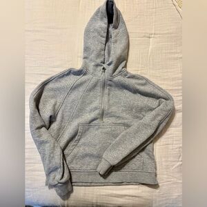 Amazing look a like cropped sweater